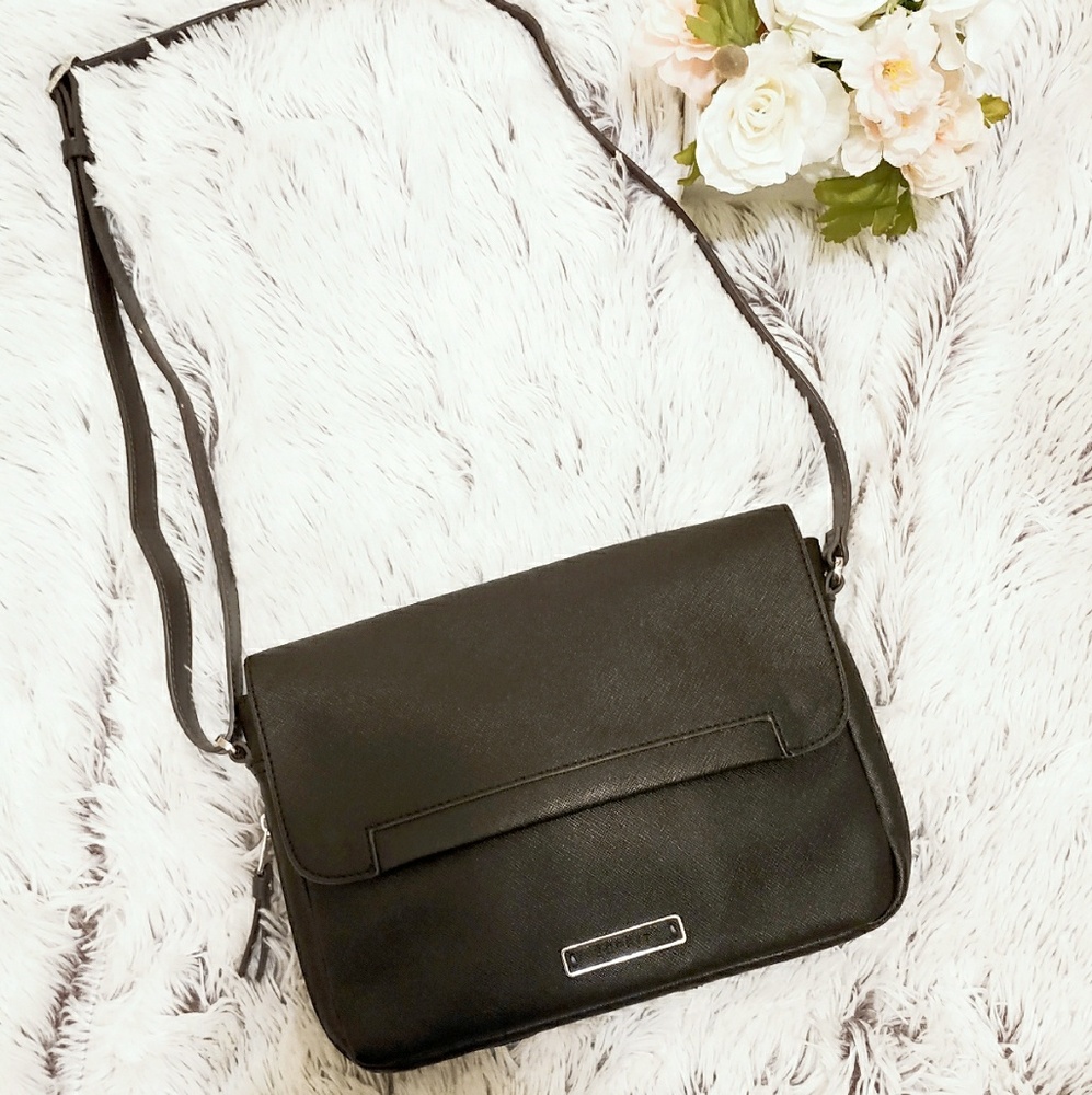 Esprit Messenger Bag Black